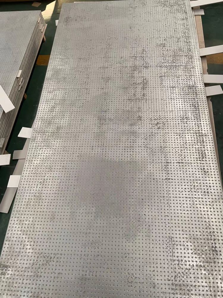 9.5mm厚纖維水泥復(fù)合鋼板防爆墻施工技術(shù)與泄爆墻、防爆門(mén)窗應(yīng)用案例解析